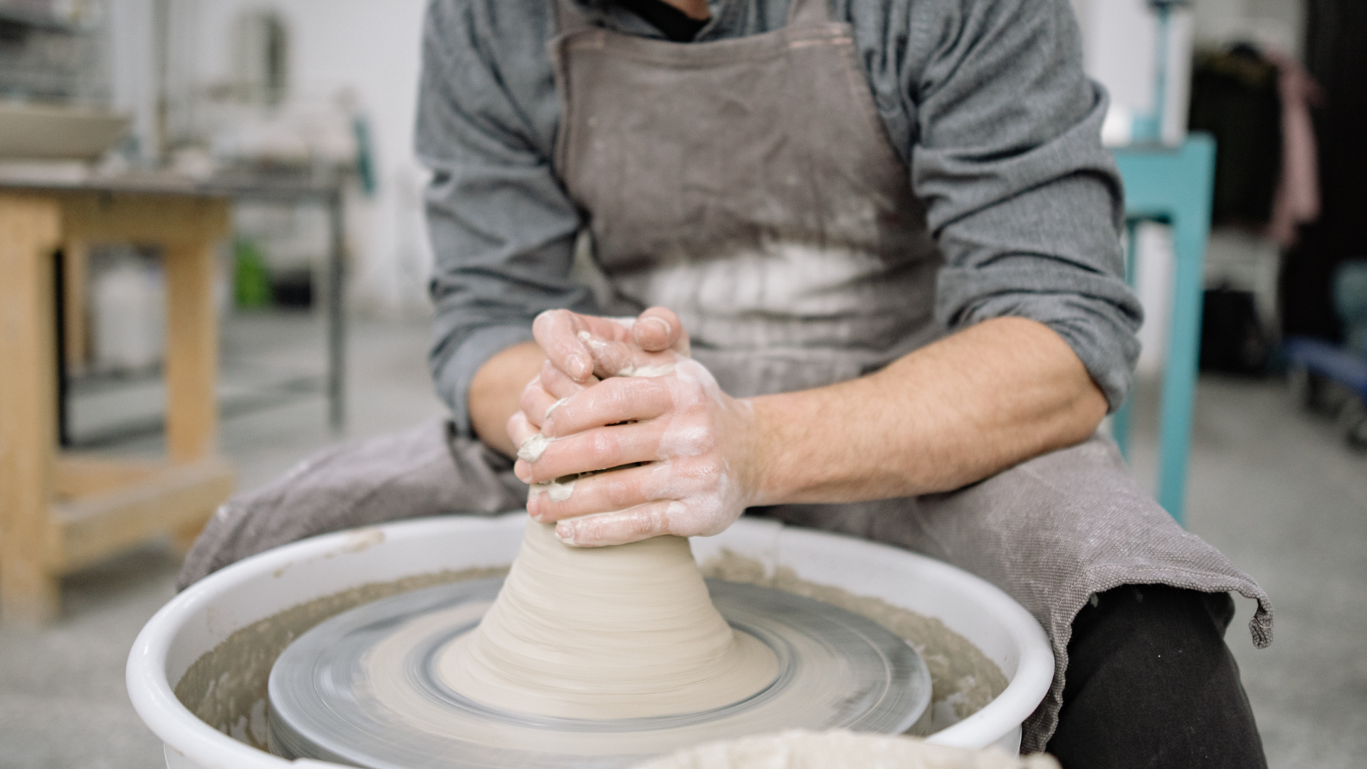 How to Start Pottery at Home with Minimal Tools: A Beginner’s Guide to Creating Beautiful Clay Creations